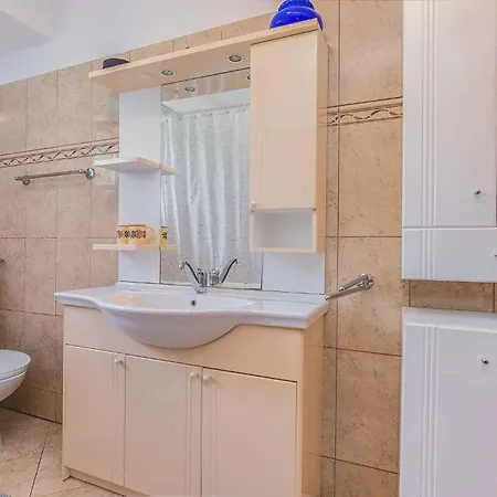 Apartment In Porec/istrien 10378