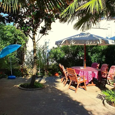 Apartment In Porec/istrien 10378 *